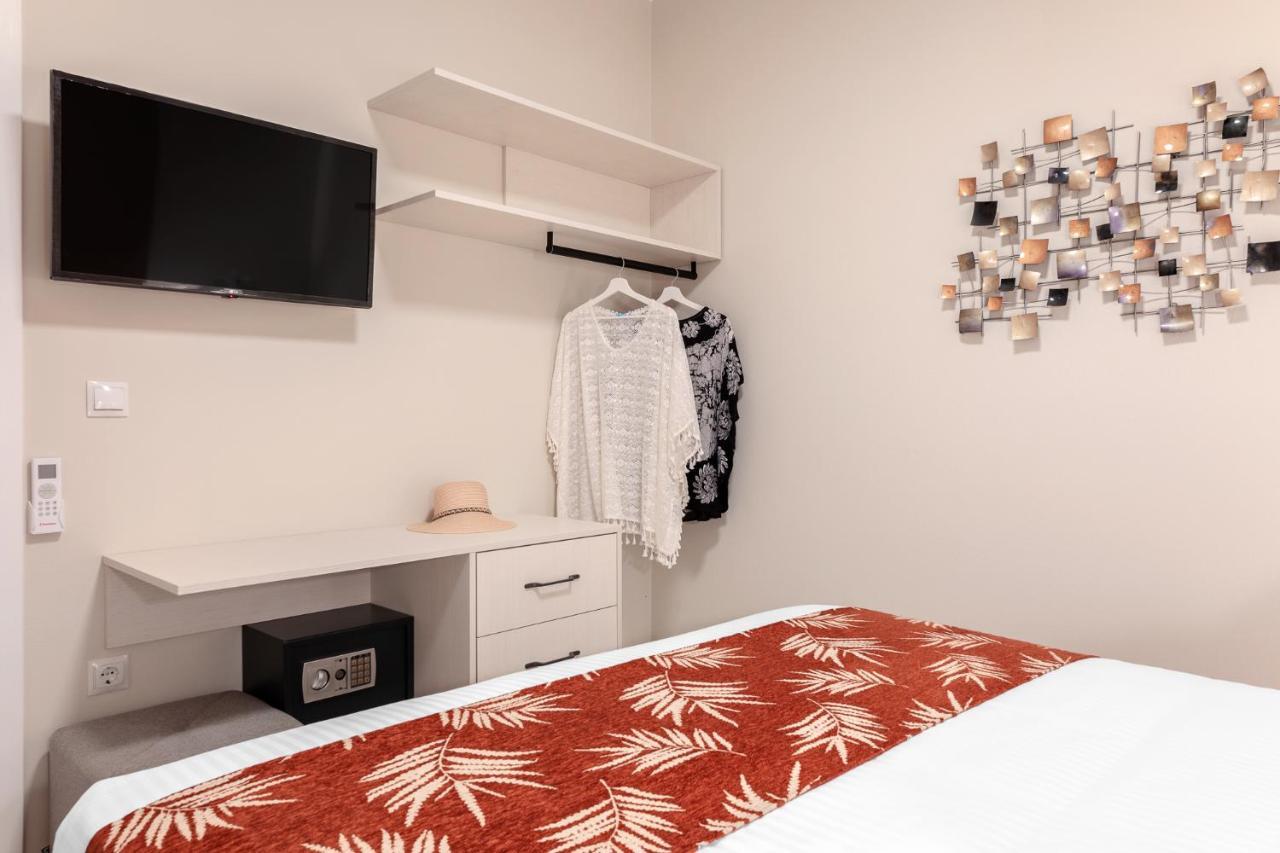 Corali Suites Andros Баци Екстериор снимка