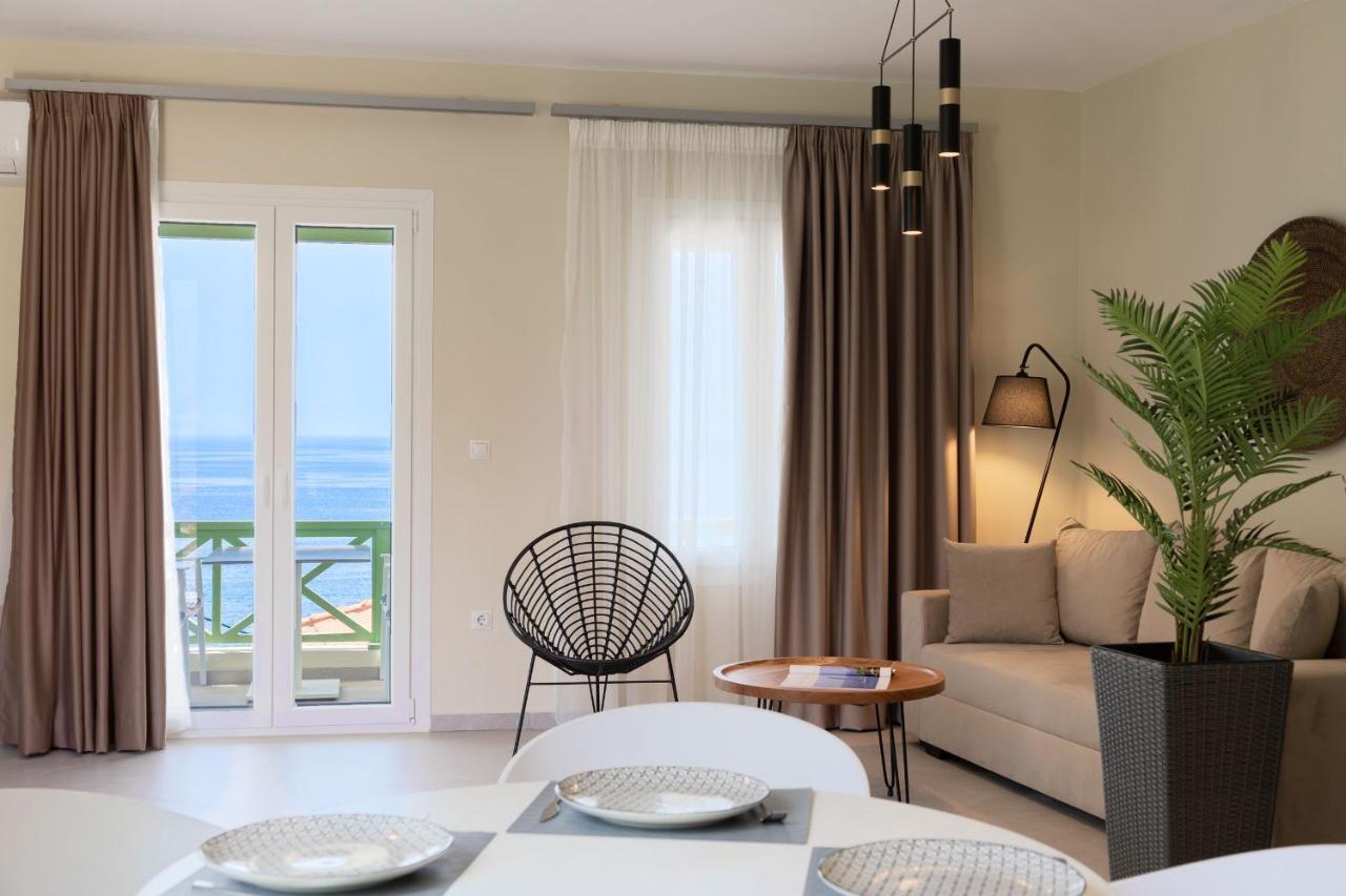 Corali Suites Andros Баци Екстериор снимка